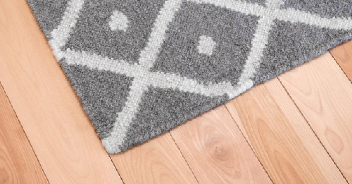 How to keep your rug corner down? Try these rug grips out. They